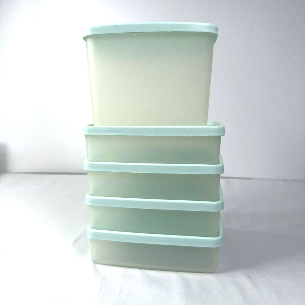 Vintage Tupperware Lot 5 Storage Containers 671 670 310-65 312-65 Aqua
